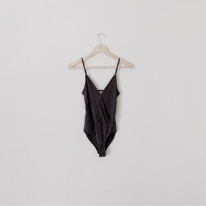 LIKE NEW! GRAY SPAGHETTI STRAP BACKLESS WRAP TANK BODYSUIT!